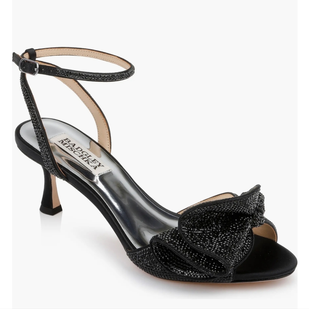 Badgely Mischka Remi Sandal in black, size 5.5